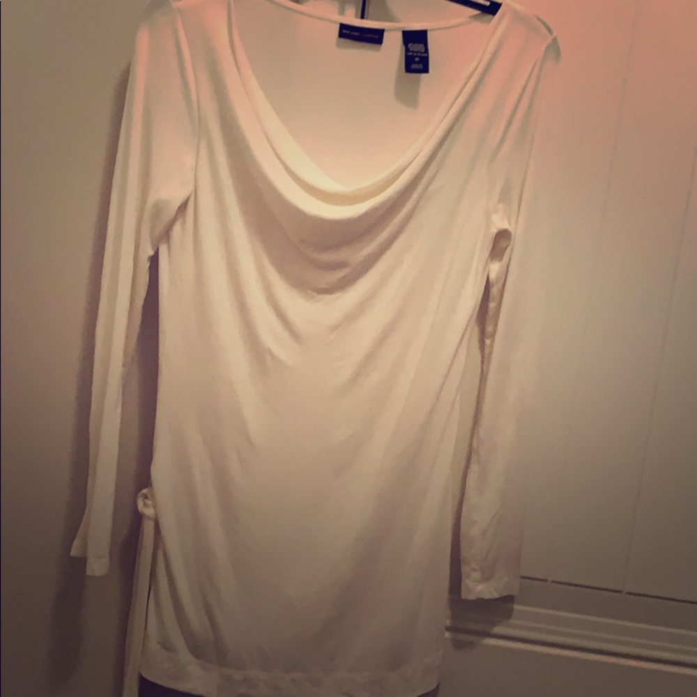 White long sleeve dress shirt
